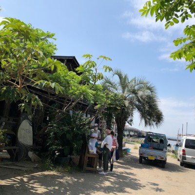 Welcome to our beach house(˶ ･ᴗ･ )੭⚐⚑