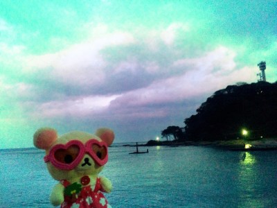 Red sunset west and green ocean east(*˘꒳˘*)