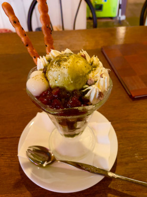 Oriental and modern(*˘꒳˘*)