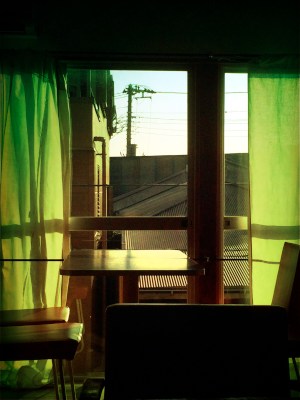 Misaki Roman Street with complex imagination. What the most important imagination has no way to figure out.