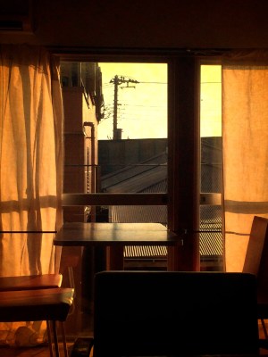 Misaki Roman Street with complex imagination. What the most important imagination has no way to figure out.