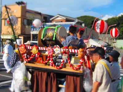 Family of festival lions