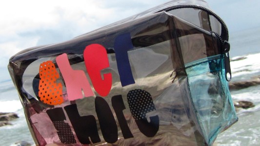 She sells sea shells since Cher Shore !(⑉ ॢ• • ॢ⑉)❤︎