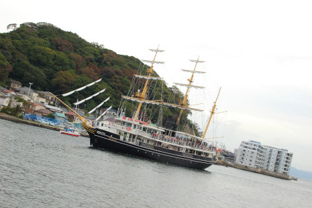 Cruising ship from Awajishima Island(*´˘`*)