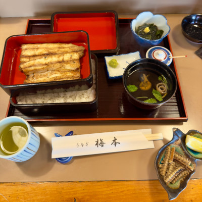 <strong>Eel grilled</strong><br /><br />Not only rich soy sauce and eel baked slowly and soft heating with aroma of charcoal fire. Grilled-only eels also will be had the different good taste, have a fun!!