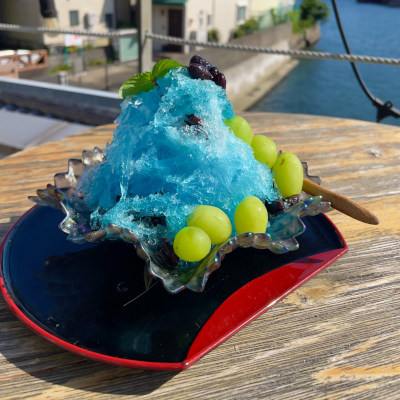 Eating and overlooking Uraga sea in Summer